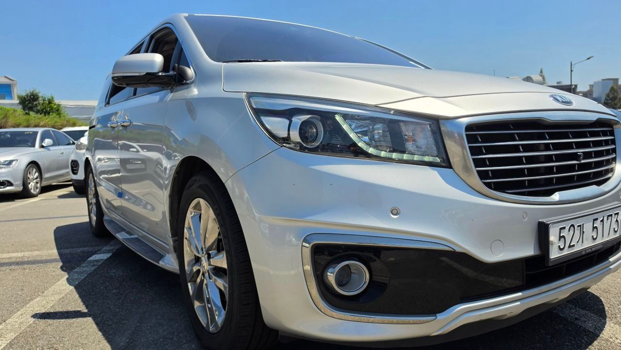 2017 Hyundai Carnival — Отримання з аукціону