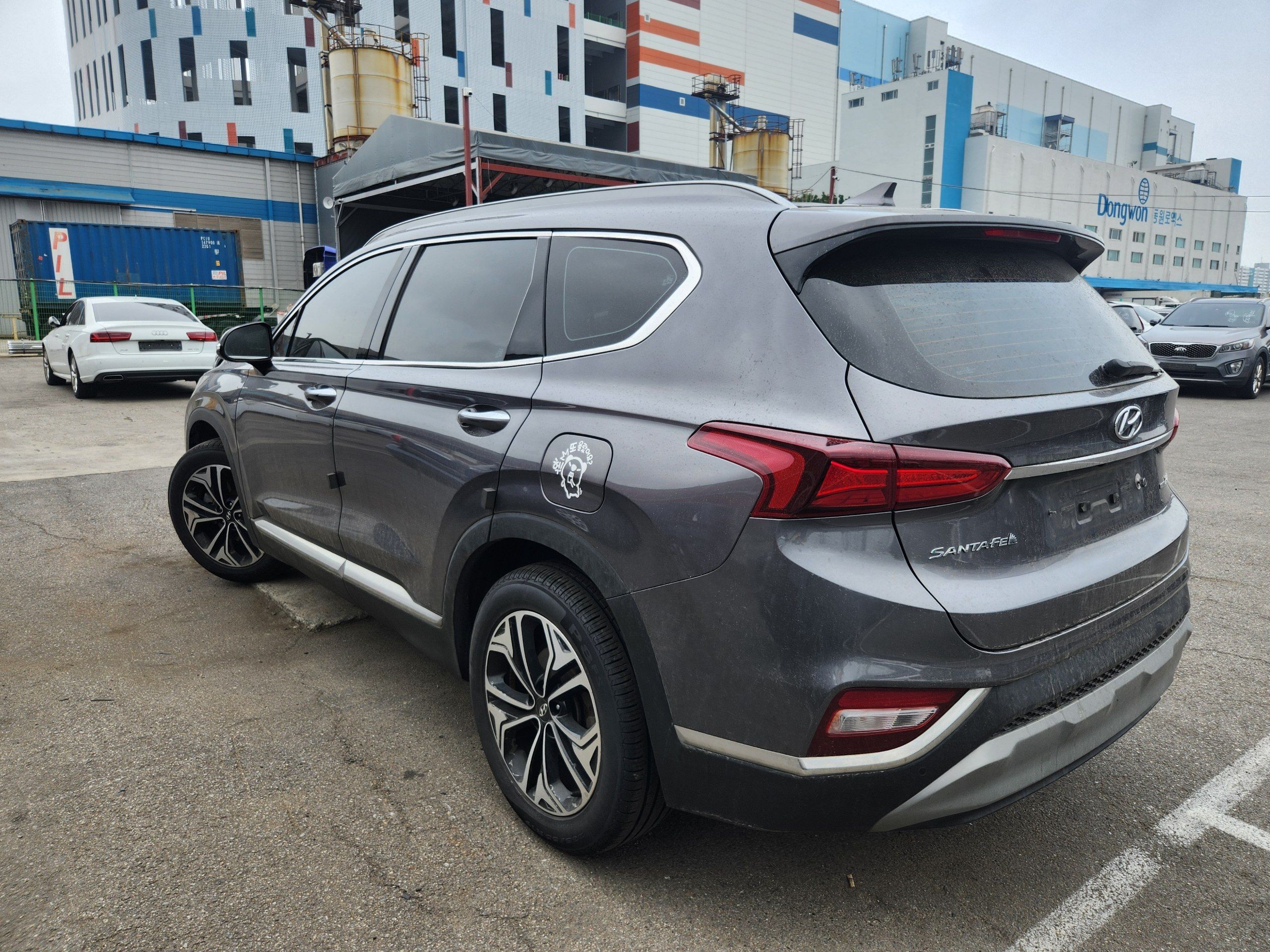 2019 Hyundai Santa Fe — Завантаження в контейнер