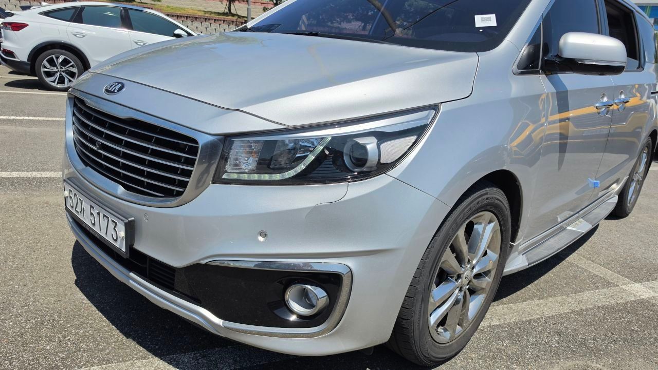 2017 Hyundai Carnival — Отримання з аукціону