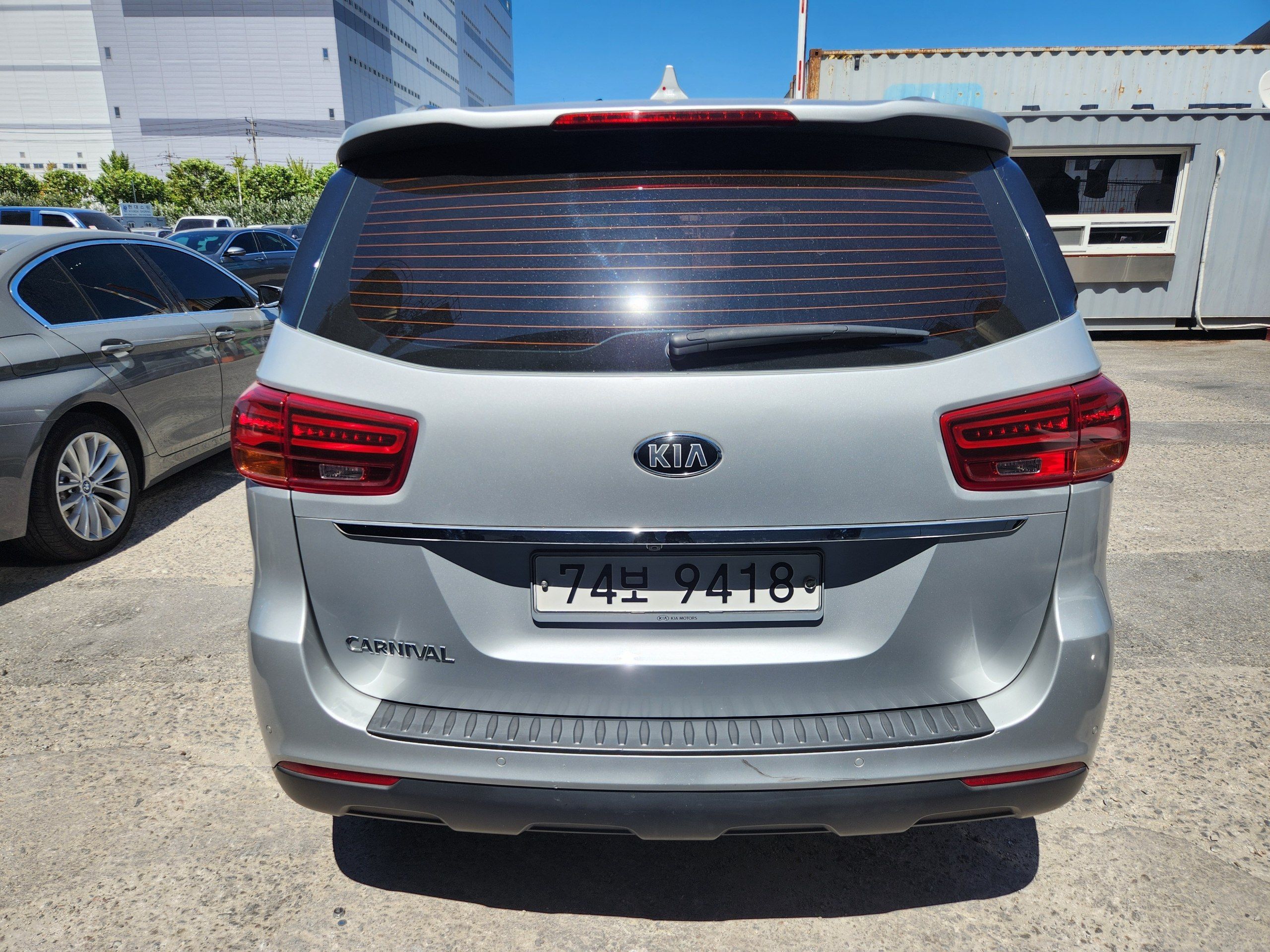 2018 Kia Carnival — Майданчик
