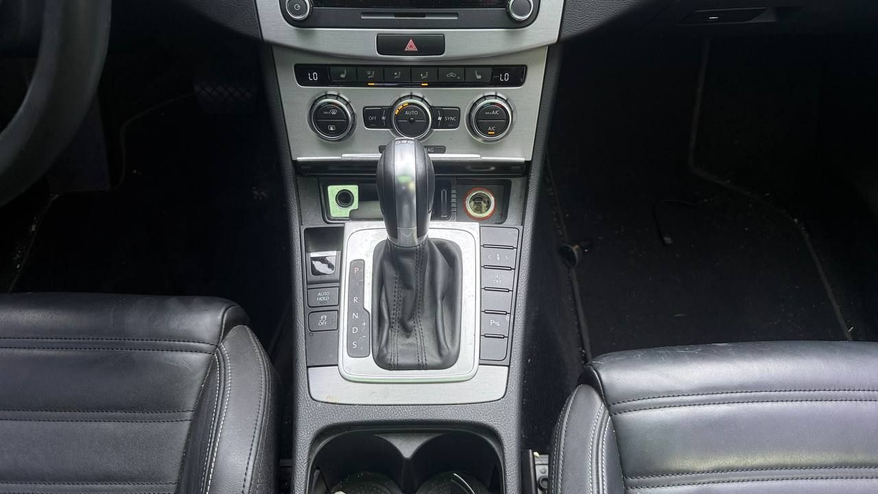 2015 Volkswagen Cc — Майданчик