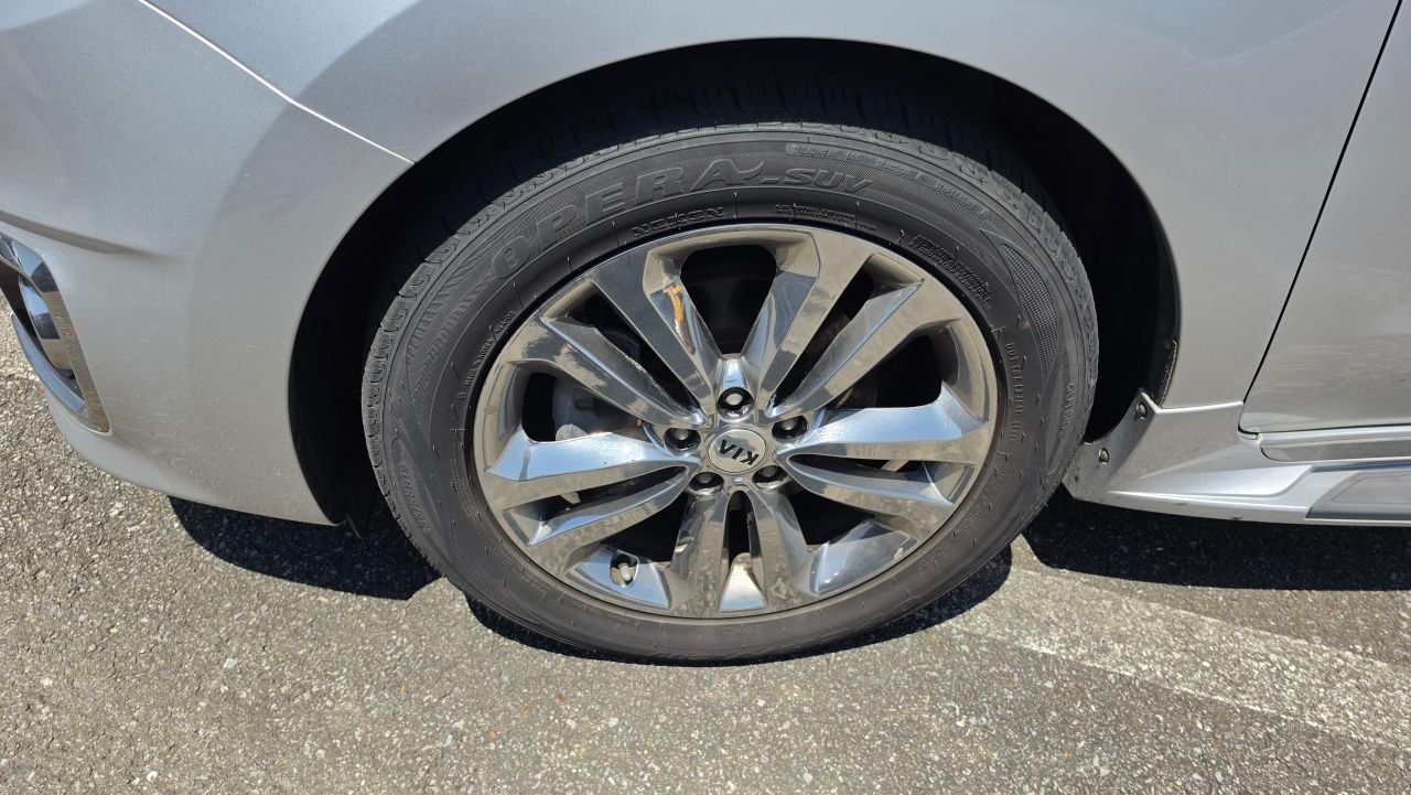 2017 Hyundai Carnival — Отримання з аукціону