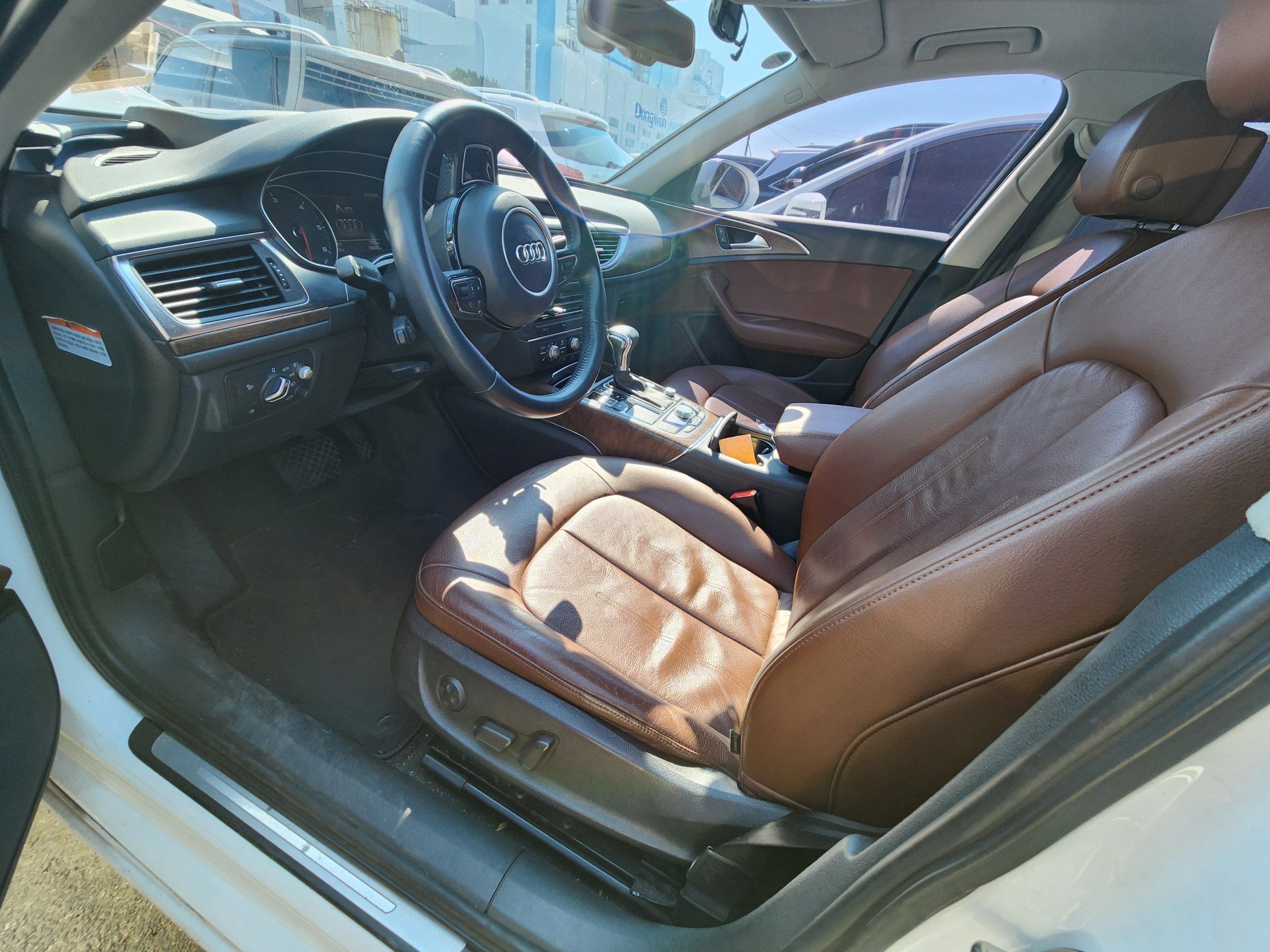 2014 Audi A6 — Майданчик